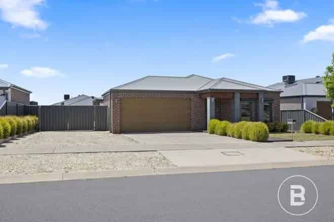 House For Sale , 20, Forest View Drive, Maryborough, Victoria