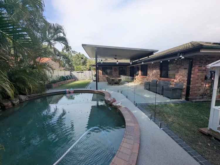 Rent House in Murrumba Downs with Pool, Security and Modern Amenities