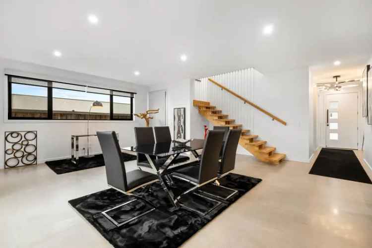 Buy Luxury House in Charlemont with Stunning Features