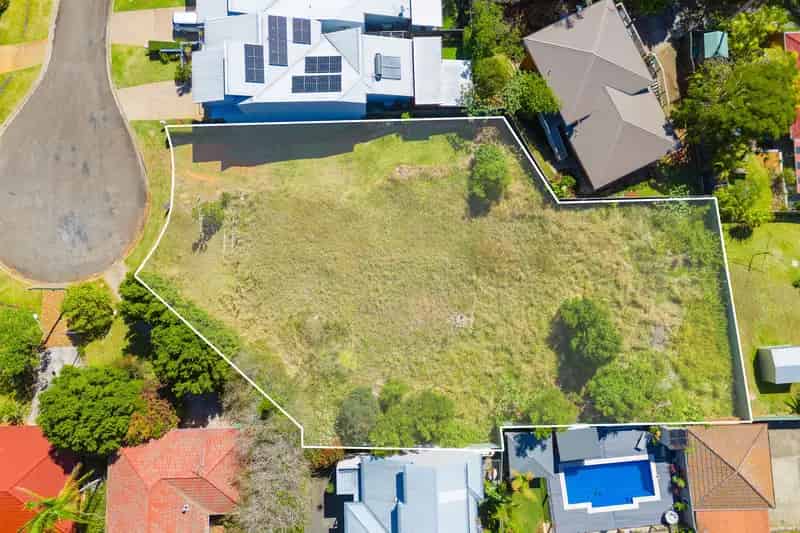 A UNIQUE, DA APPROVED cul-de-sac SITE IN WANIORA WITH ELEVATION & OUTLOOK