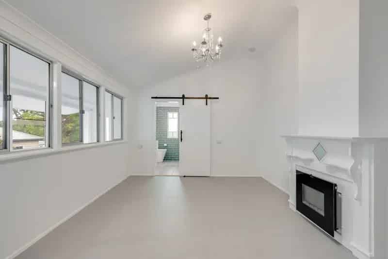 Meticulously Renovated - Inner City Dual Living - Don't Miss This One!