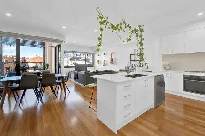 House For Sale , 2, Lamb Street, Melbourne, Victoria
