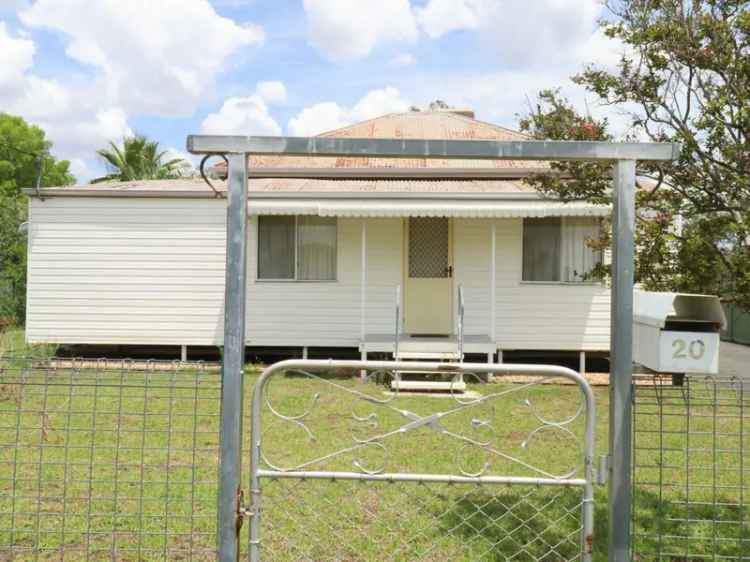 House For Sale in Mitchell, Queensland