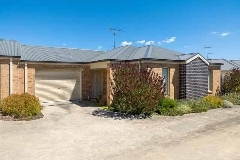Modern Living Awaits, Steps from the Town Center!