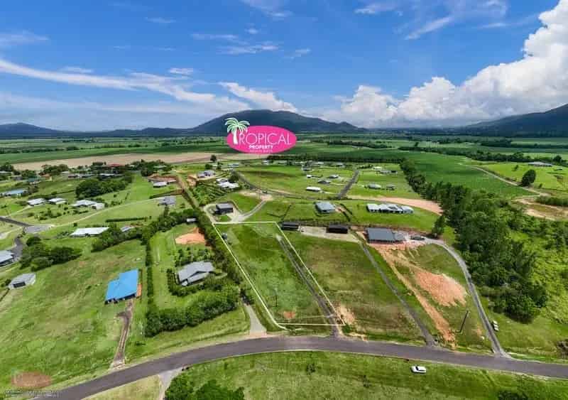 Buy Acre of Elevated Land in Bulgun Road with Spectacular Views