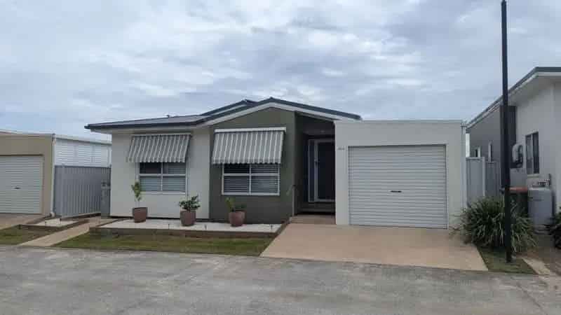 House For Sale , 16, Holzheimer Road, Greater Brisbane, Queensland