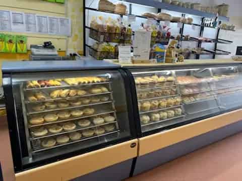 Buy bakery business in Monto with growth potential