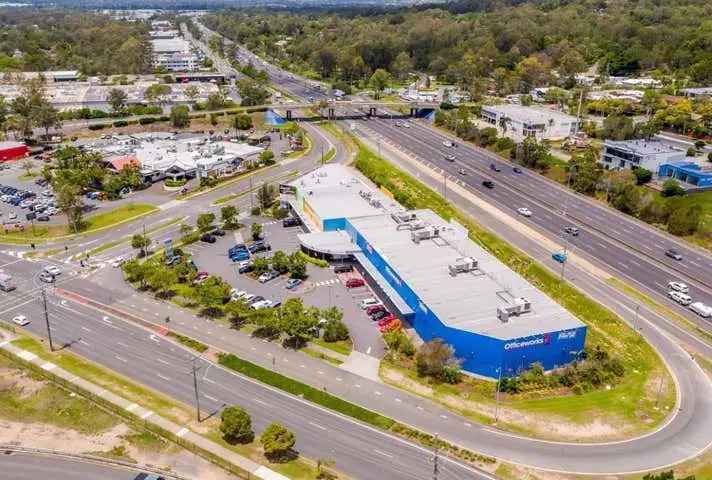 Prime 300sqm Showroom Huge M1 Exposure Near Officeworks