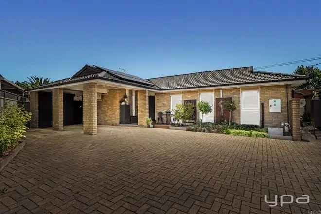 House For Sale in Melbourne, Victoria