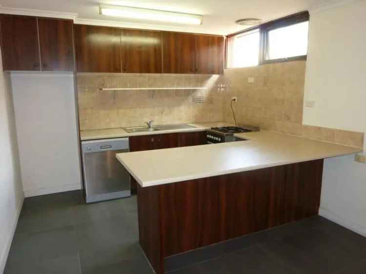 House For Rent in South Canberra, Australian Capital Territory