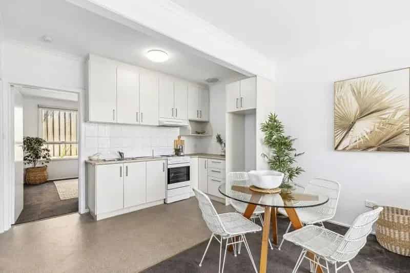 Low-Maintenance Bliss In A North Geelong Hotspot!