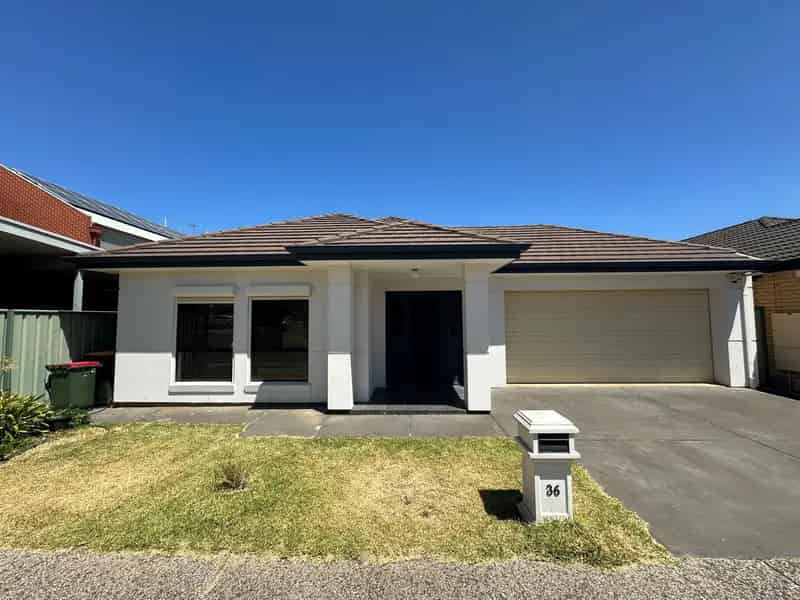 36 Ashwood Circuit, Mawson Lakes SA 5095 - House For Lease
