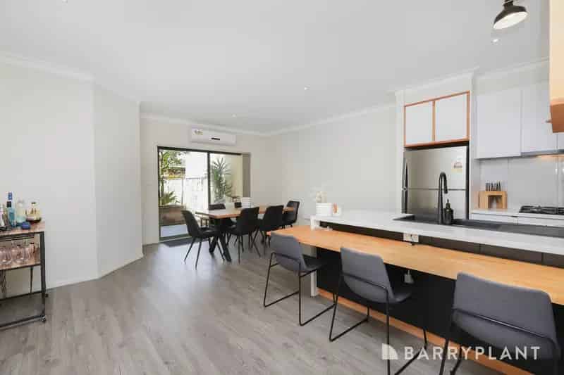 Lifestyle, location, low maintenance.