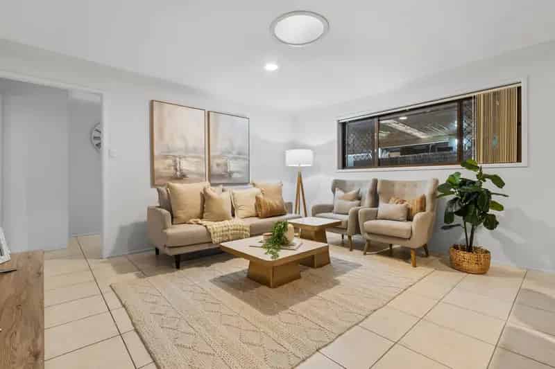 LOWSET - SOLID FAMILY HOME WITH STUDIO ON HUGE BLOCK!