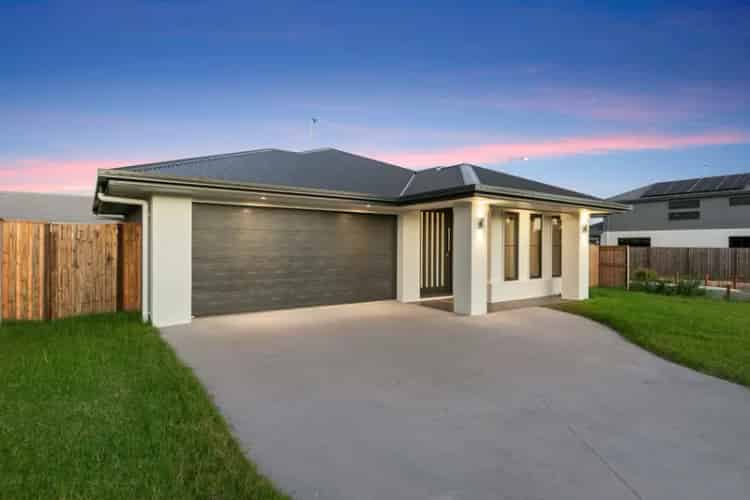 Modern 4-Bedroom Home - Prestigious Neighbourhood