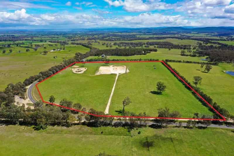 Rural property For Sale , 2, Bathurst Street, Tuena, New South Wales
