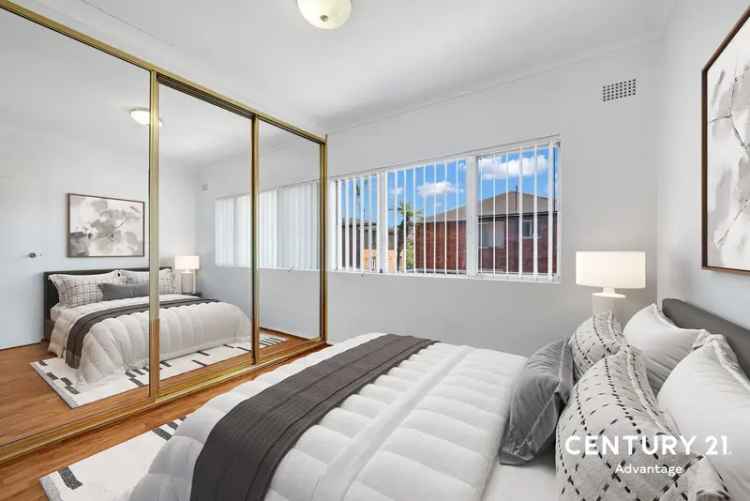 Unit for Sale in West Ryde with Spacious Layout and Balcony