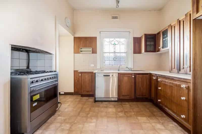 House For Sale , 70, Pascoe Vale Road, Melbourne, Victoria