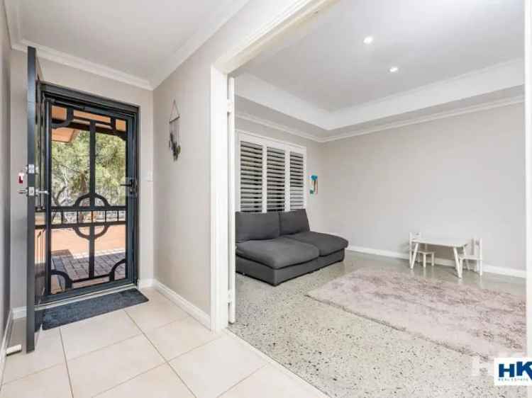 House For Sale in Shire Of Chittering, Western Australia