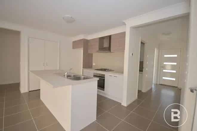 House For Rent , 9, Whidburn Place, Ballarat, Victoria