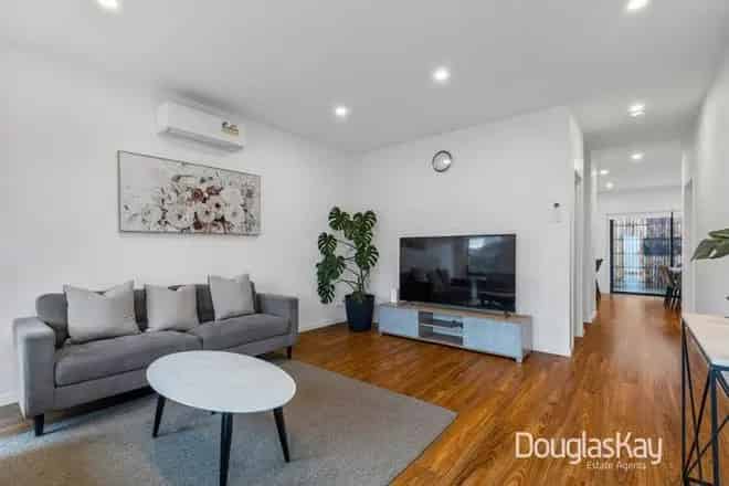 House For Sale , 8, Osbert Street, Melbourne, Victoria