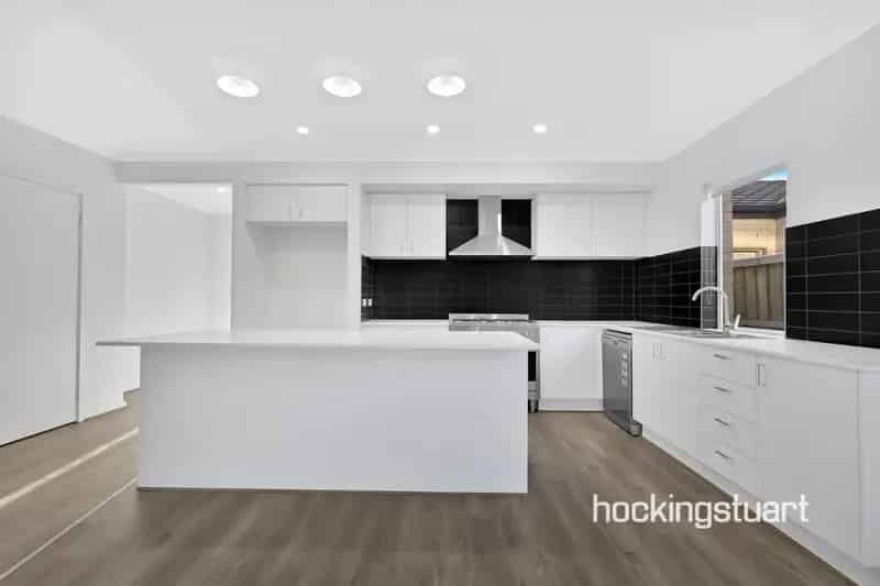 House For Rent , 16, Commonwealth Circuit, Melbourne, Victoria