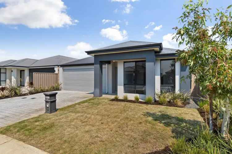 Stunning buy house in Brabham with modern features and spacious design