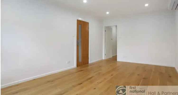 2 rooms house of 198 m² in Melbourne