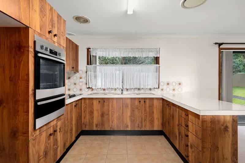 Bay-side family home