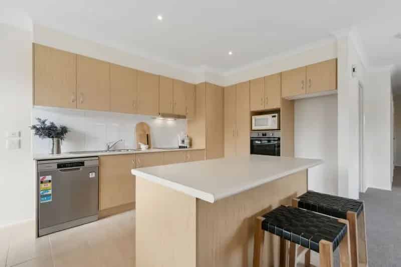 House For Sale , 2, Rochester Parade, Melbourne, Victoria
