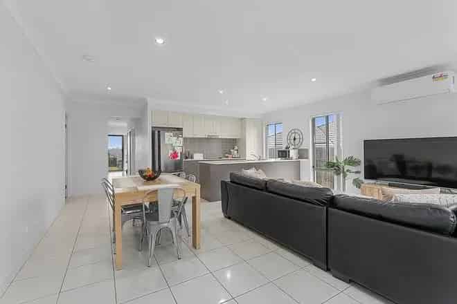 House For Rent , 7, Endeavour Street, Greater Brisbane, Queensland