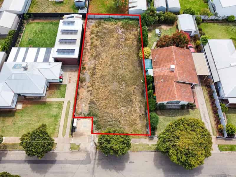 Buy Land in Swan Hill with Unique Homesite Opportunity