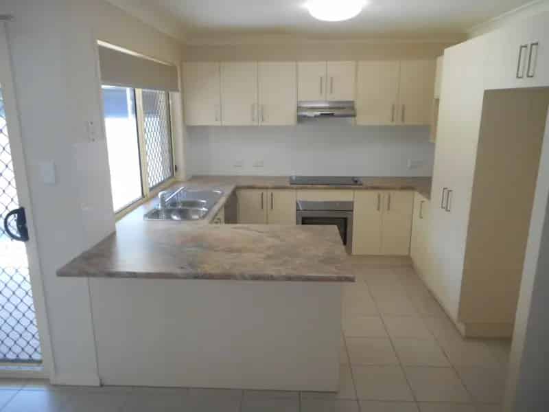 BEAUTIFUL HOME WITH HUGE ENTERTAINMENT AREA!!