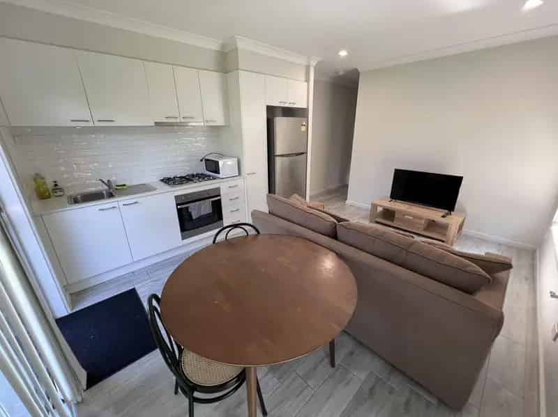 Modern House with Granny flat for Rent - 11 Goodwood St, Bardia NSW 2565