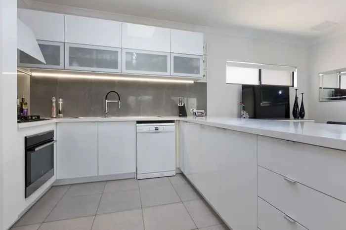 House For Sale in City of Melville, Western Australia