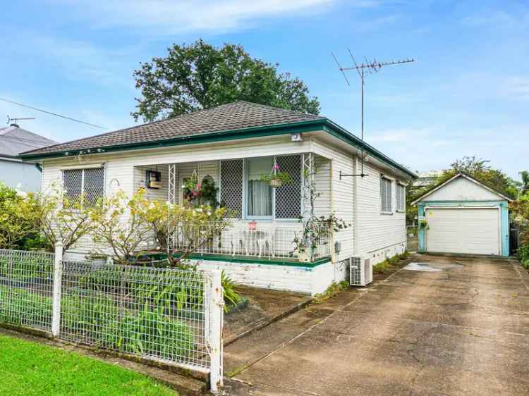 House For Sale in Sydney, New South Wales