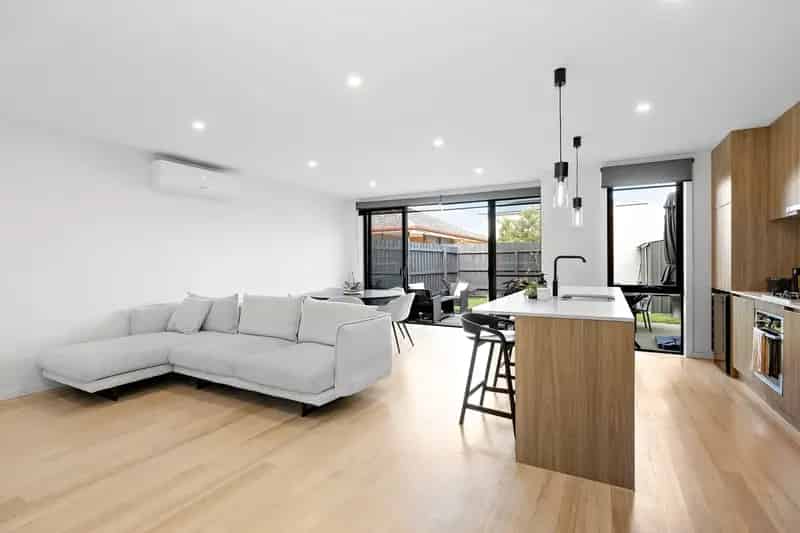 House For Rent , 19B, Burns Street, Melbourne, Victoria