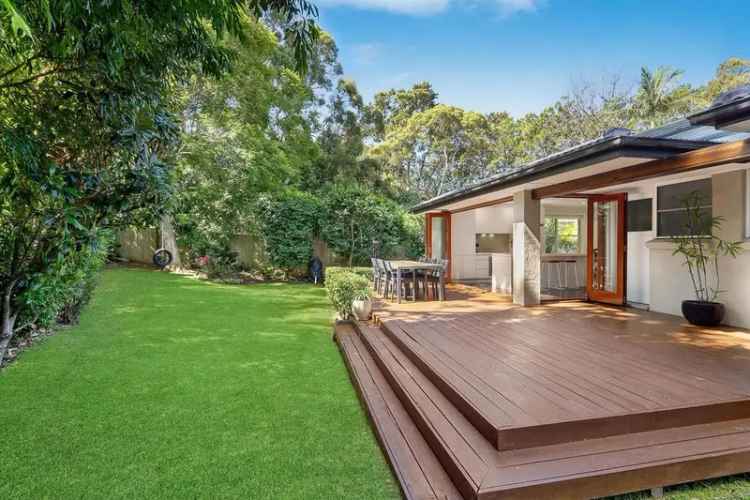 3 Bed Home in Allambie Heights NSW - Modern Comfort & Tranquil Garden