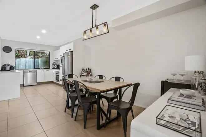 House For Sale , 4, Station Avenue, City of Brisbane, Queensland