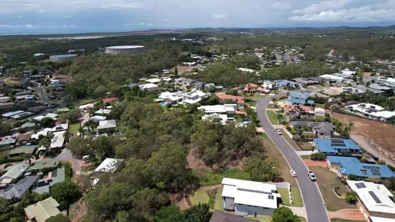 Exclusive Harbor View Estate: A Spacious 970sqm Canvas for Your Dream Home Minutes from the CBD