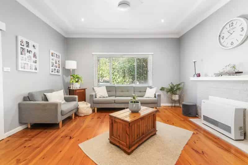 Buy house in Mildura with spacious backyard and modern features