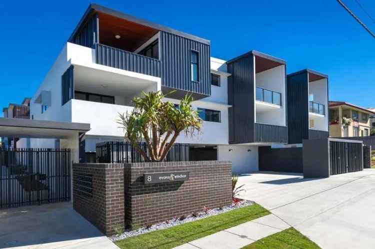 Stylish Nundah Apartment - Modern Living, Great Location