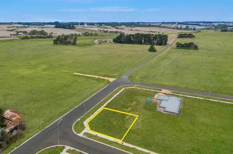 For Sale Build Land Dennington 364sqm Ready to Build Corner Block