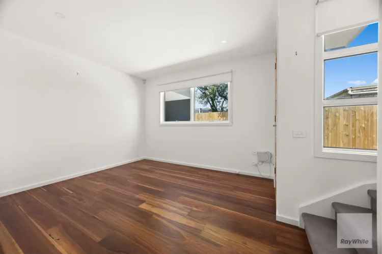 For Lease: Modern 2-Bedroom Unit in Bundoora