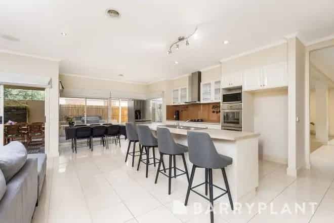 House For Sale , 16, San Domino Avenue, Melbourne, Victoria