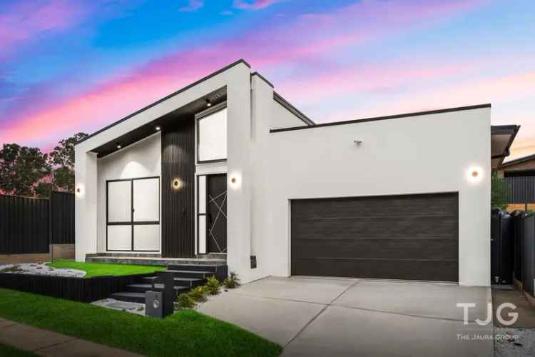 Stunning Modern Home with Luxurious Features and Privacy