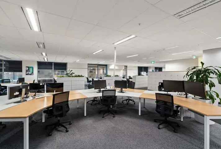 Large Furnished Office Space in Melbourne West End