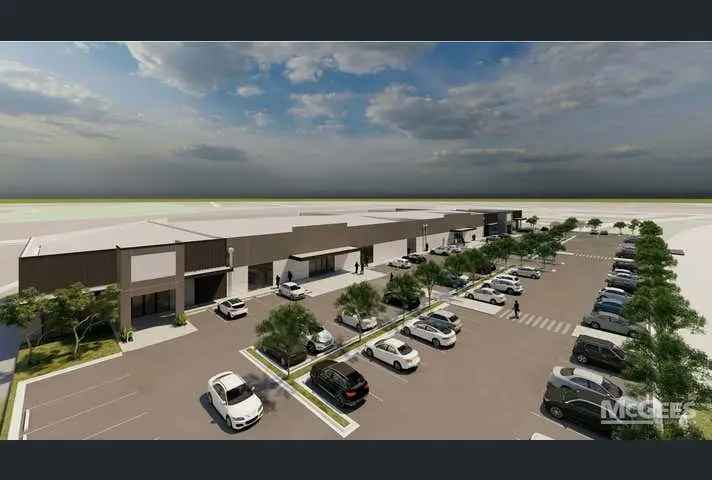 Showroom for Lease Port Adelaide 5860 sqm