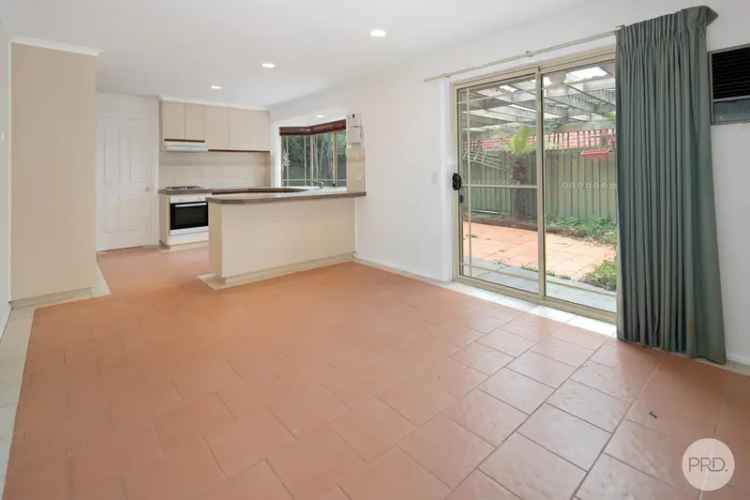 TIDY TOWN HOUSE IN BALLARAT