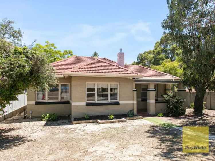 House For Sale in Town of Cambridge, Western Australia